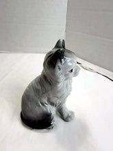 Charger l'image dans la galerie, Vintage Homco Gray White Porcelain Longhair Cat Figurine Made in Japan
