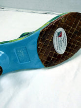 Load image into Gallery viewer, 2004 Diane's Happy Toes "Rosie Tosie" Ceramic Sandal Tea Light Candle Holder
