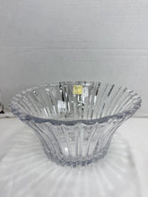 गैलरी व्यूवर में इमेज लोड करें, Studio Nova "Balmore" Vintage Ribbed Lead Crystal Hostess Serving Bowl
