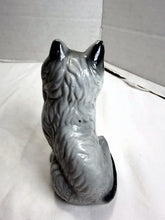 Charger l'image dans la galerie, Vintage Homco Gray White Porcelain Longhair Cat Figurine Made in Japan
