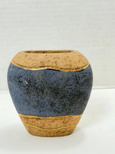 Load image into Gallery viewer, Vintage 1970s Southwestern Pottery Vase - side view
