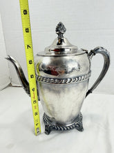 Charger l'image dans la galerie, Antique Silverplated Footed Teapot Victorian Style Hinged Lid USA Post-1940
