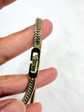 Load image into Gallery viewer, Vintage Monet Gold Tone V-Shape Reversible Mesh Collar Choker Necklace
