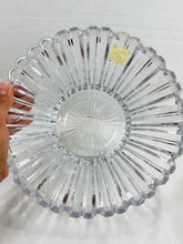 गैलरी व्यूवर में इमेज लोड करें, Studio Nova "Balmore" Vintage Ribbed Lead Crystal Hostess Serving Bowl
