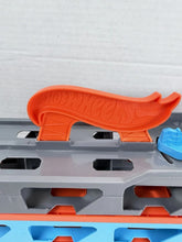 将图片加载到图库查看器，Hot Wheels Speedway Hauler (GVG37) Storage - side view
