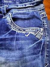 Charger l'image dans la galerie, Grace In LA Easy Fit Embroidered Bootcut Jeans Medium Wash Size 34
