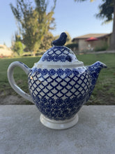 Cargar imagen en el visor de la galería, Vintage 1990s Boleslawiec Polish Pottery Teapot Blue Bird Lid Hand Painted

