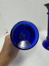 Cargar imagen en el visor de la galería, Vintage Imperial Glass Cobalt Blue Taper Candlestick Holders Mid Century Pair
