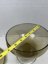 Charger l'image dans la galerie, Vintage MCM Avocado Green Art Glass Lidded Compote Bubble Pedestal Dish
