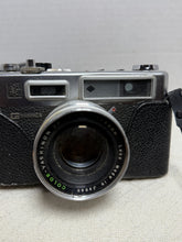 Load image into Gallery viewer, Vintage Yashica Electro 35 GSN 35mm Rangefinder Camera Made in Japan AS-IS
