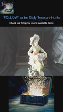 在图库查看器中加载和播放视频，Vintage Homco 1258 Porcelain Figurine &quot;Vineyard Harvest&quot; Lady with Grapes, Hand-Painted Collectible
