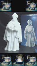 在图库查看器中加载和播放视频，1981 Avon Exclusive Nativity Figurine – The Magi Bearing Gifts (Balthazar)
