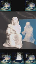 在图库查看器中加载和播放视频，Avon Nativity – “The Innkeeper” Matte Bisque Porcelain Figurine with Box
