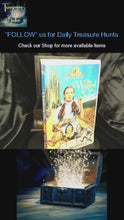在图库查看器中加载和播放视频，The Wizard of Oz (1996 THX Digitally Mastered) VHS Tape, MGM/UA Family Entertainment Clamshell Case
