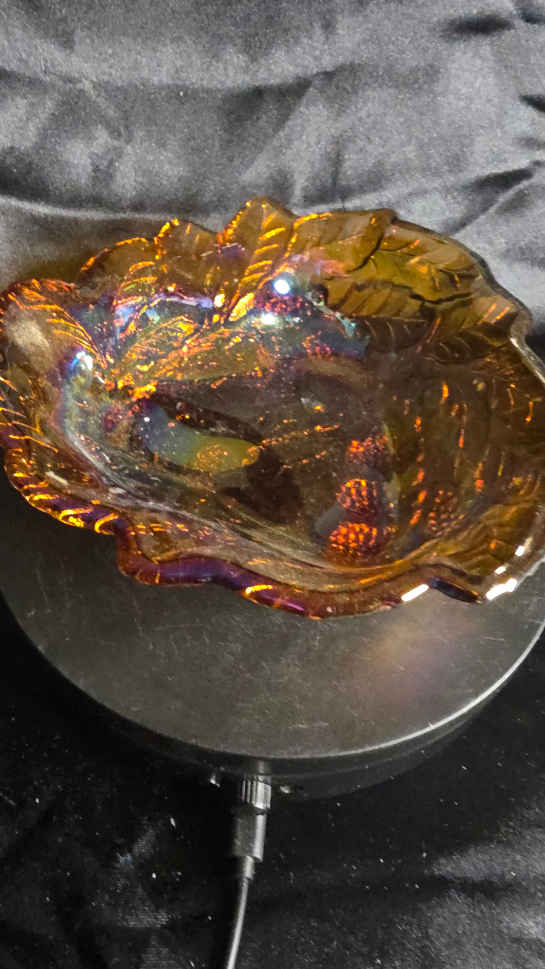Vintage Amethyst Carnival Glass “Blackberry Leaf” Dish – Iridescent Antique Berry Bowl by Northwood/Fenton