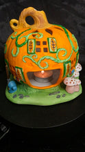将图片加载到图库查看器，PartyLite “Pumpkin Patch Cottage” Ceramic Tealight Holder – Retired Collectible Autumn Pumpkin House with Original Box
