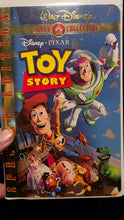 将图片加载到图库查看器，Walt Disney Pixar Toy Story Special Edition VHS Tape - Gold Classic Collection - 2000 Release
