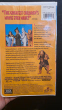 将图片加载到图库查看器，The Wizard of Oz (1996 THX Digitally Mastered) VHS Tape, MGM/UA Family Entertainment Clamshell Case
