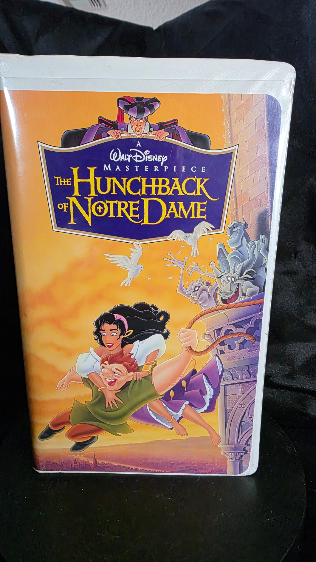 The Hunchback of Notre Dame VHS Tape - Vintage Walt Disney's Masterpiece Collection (1996)