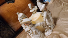 Load image into Gallery viewer, Snowmen Candleholder
