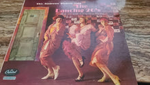 将图片加载到图库查看器，The Andrews Sisters sing The Dancing 20s

