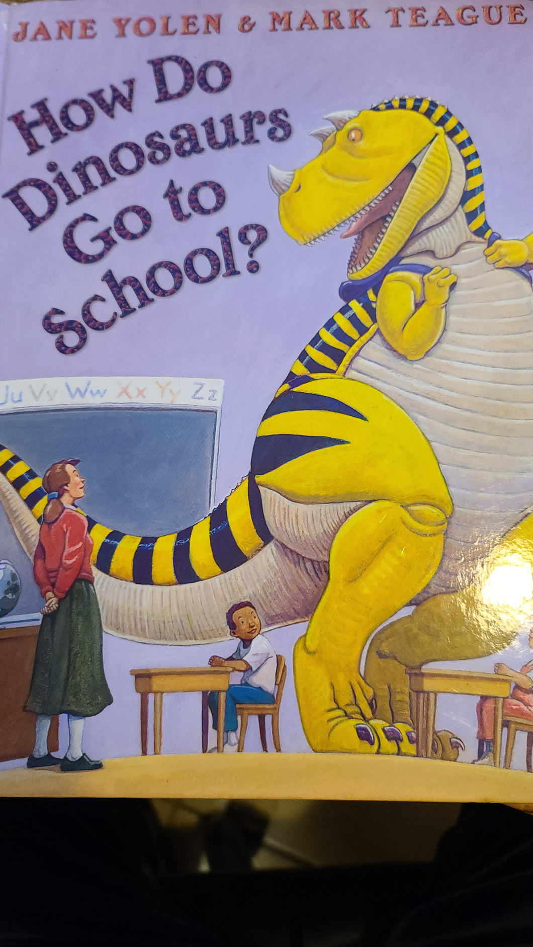 How do Dinosaurs Go to School