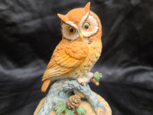 Charger l&#39;image dans la galerie, Gift World of Gorham Owl Figurine
Good condition, no chips or cracks
Size 5.5&quot; tall
