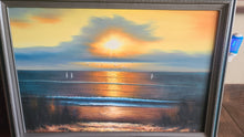 गैलरी व्यूवर में इमेज लोड करें, Sunset Ocean Painting by Lynn
