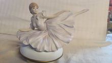 将图片加载到图库查看器，Ballerina Swirling Porcelain Figurine Shmid Musical Collectibles Korea
