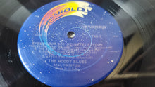 गैलरी व्यूवर में इमेज लोड करें, The Moody Blues Every good boy deserves favour 1971 Vinyl Record
