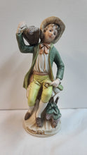 Charger l&#39;image dans la galerie, Homco Farm Boy Figurine
