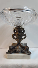 Cargar imagen en el visor de la galería, Vintage Crystal Glass Candy Dish With Solid Brass Stand
