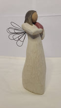 Cargar imagen en el visor de la galería, Willow Tree &quot;Angel of the Heart&quot; (Tall) - New in Box
