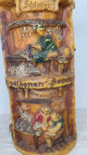गैलरी व्यूवर में इमेज लोड करें, Vintage German Gunter Walldurn Baden Pillar Candle
